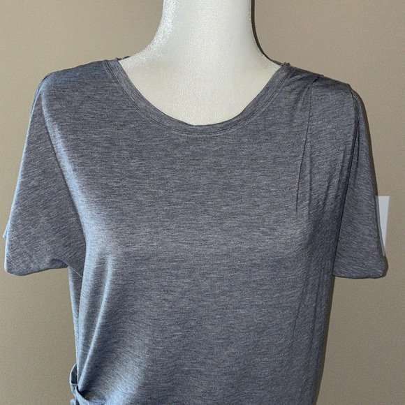Athleta Essence Pleated Gray Tee, Size Medium - Picture 4 of 12